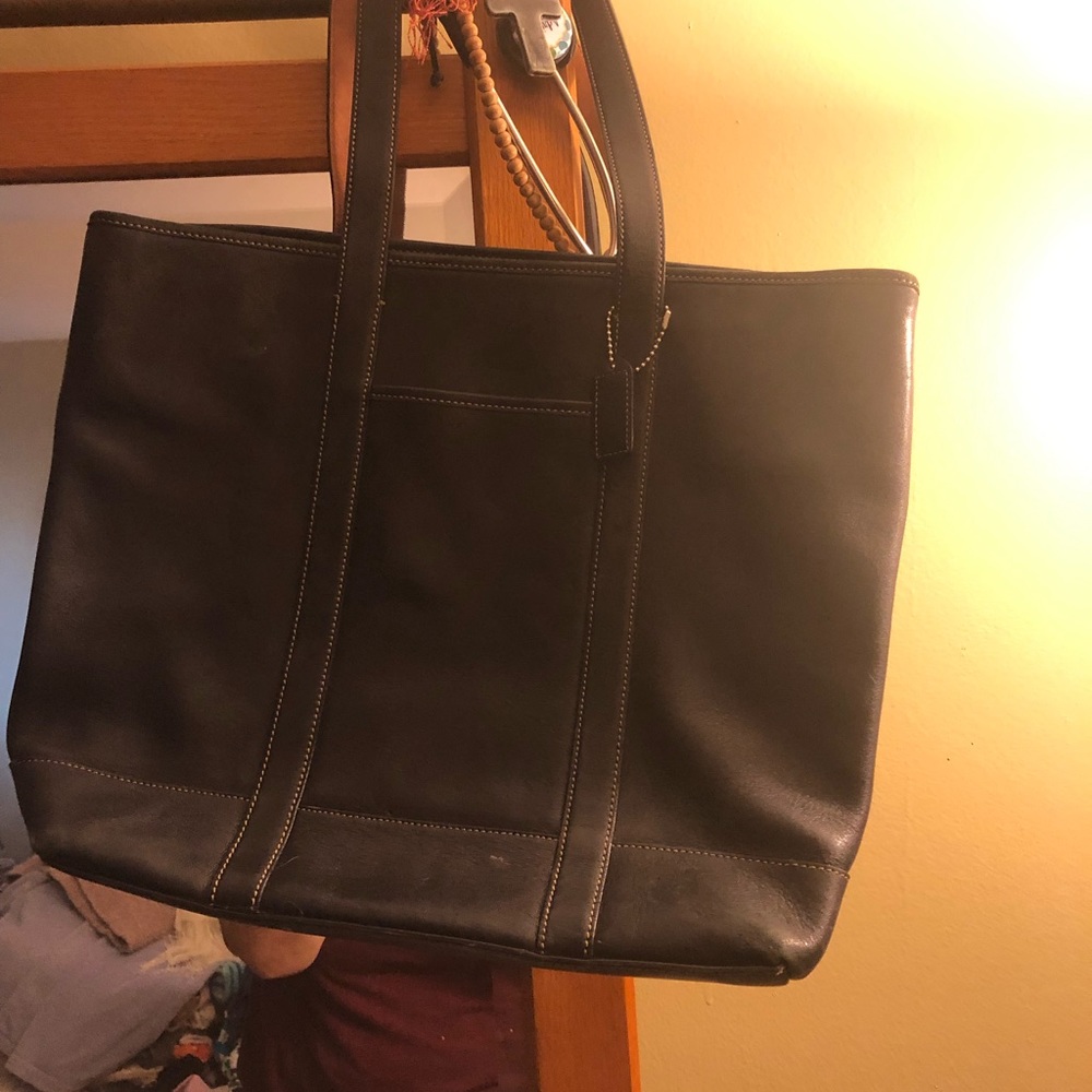 Leather tote